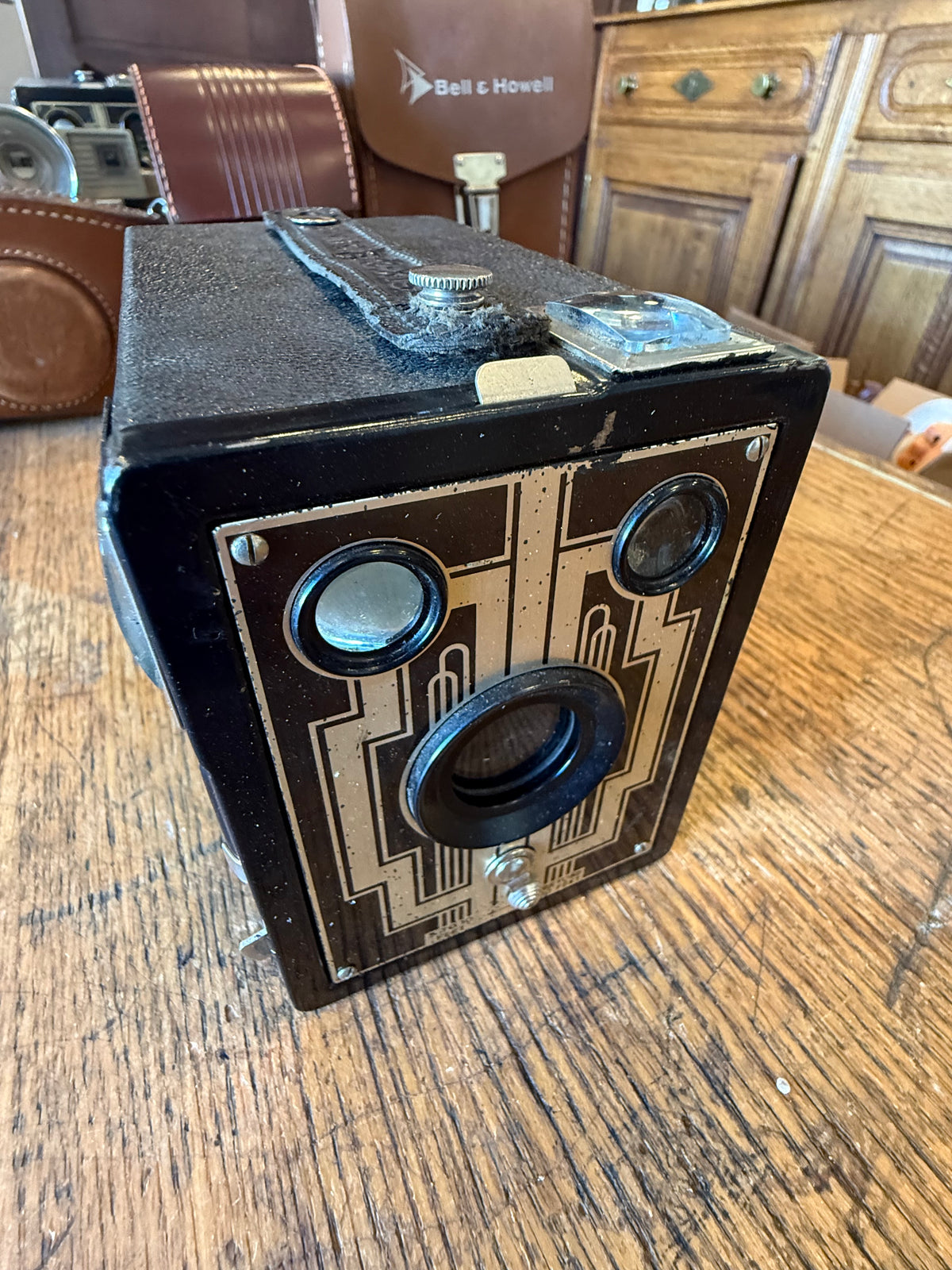 Vintage 1930s Kodak Six-20 Portrait Brownie Box Camera – Walter Dorwin Teague Art Deco Design