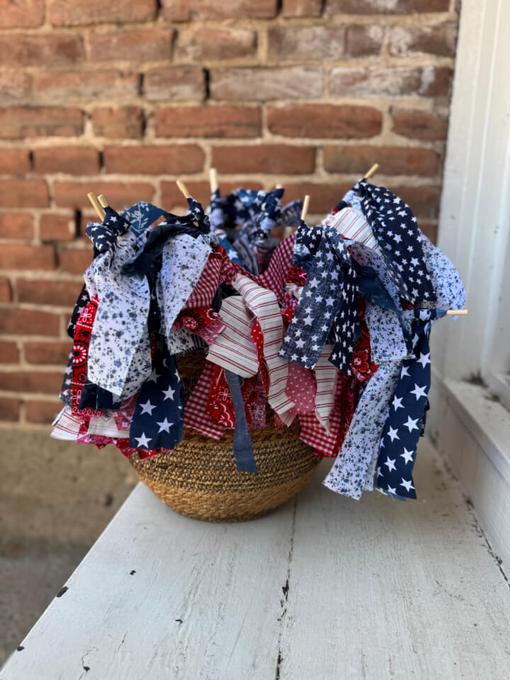 How to Decorate with Patriotic Charm