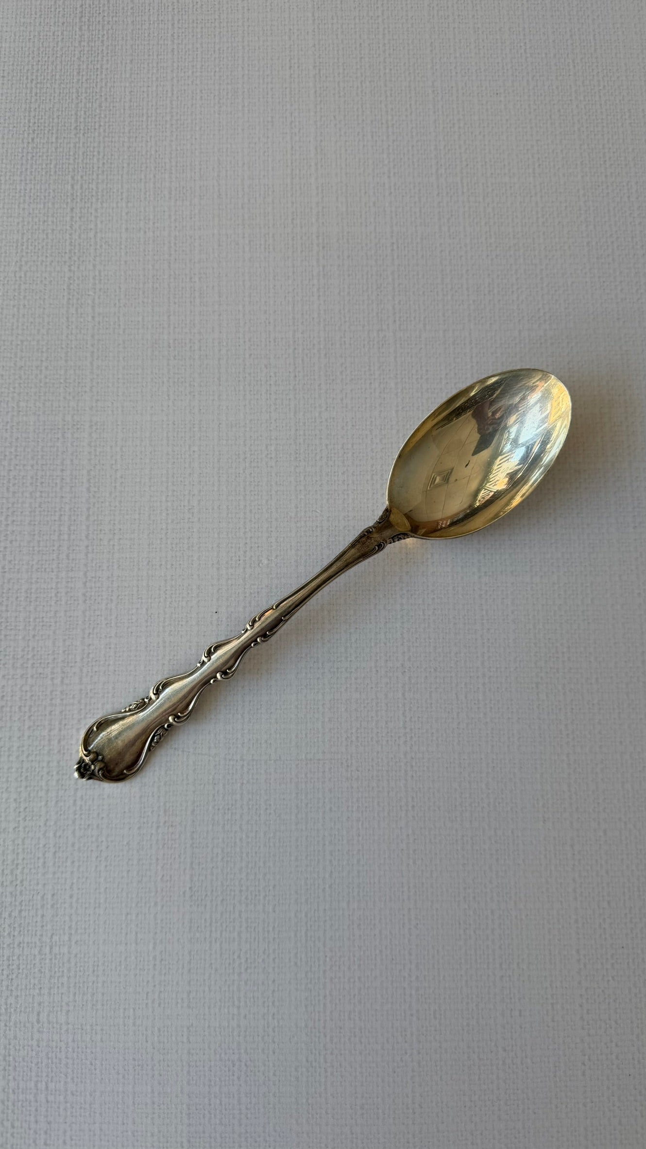 Serving spoon