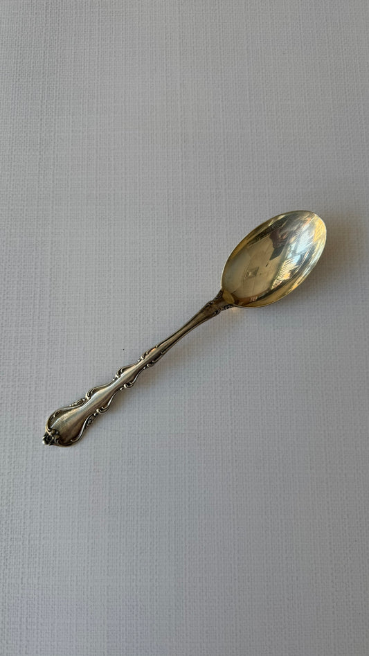 Serving spoon