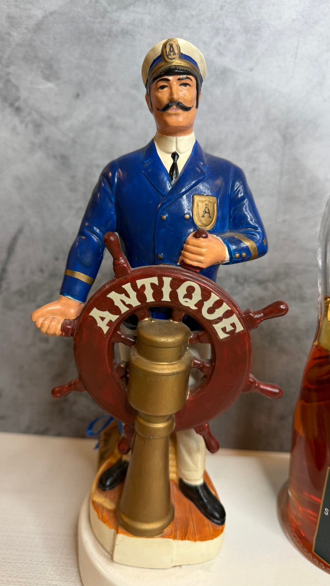 Chicago Bourbon Co. bottle holder