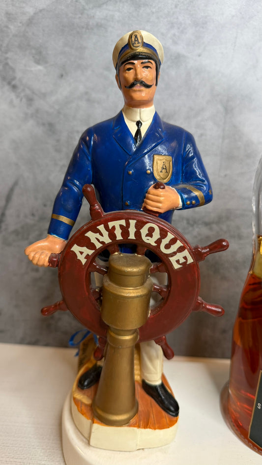 Chicago Bourbon Co. bottle holder