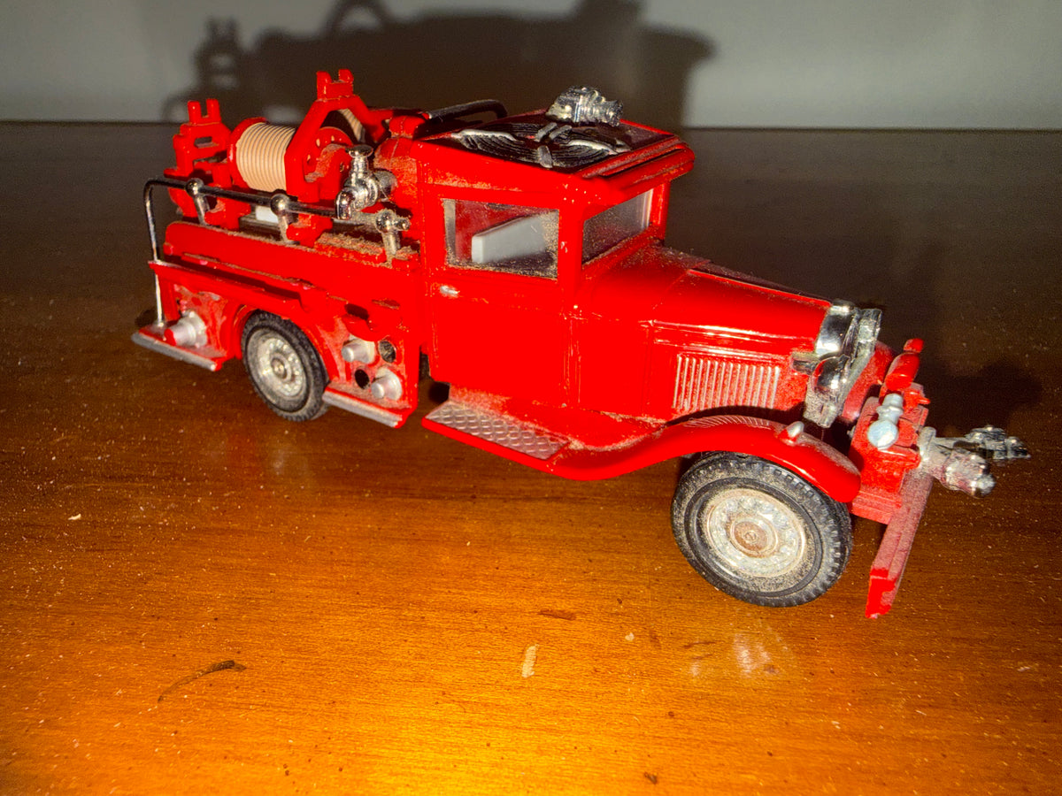 Matchbox Models of Yesteryear Fire Engine Diecast Ford Model AA Truck