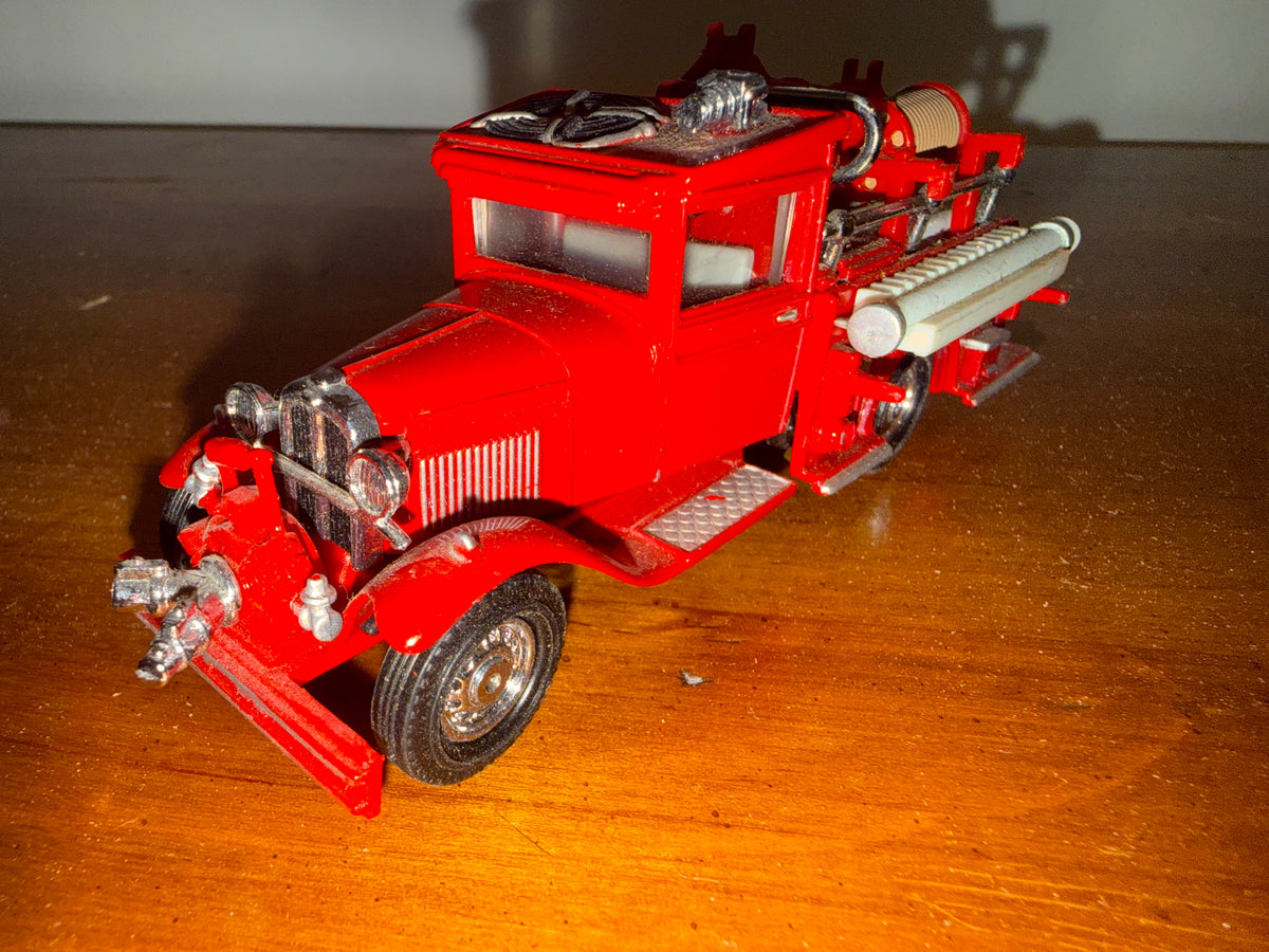 Matchbox Models of Yesteryear Fire Engine Diecast Ford Model AA Truck