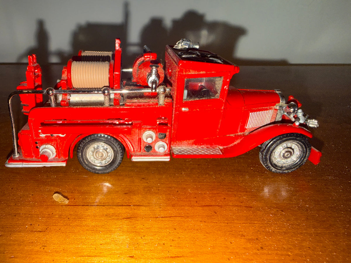 Matchbox Models of Yesteryear Fire Engine Diecast Ford Model AA Truck