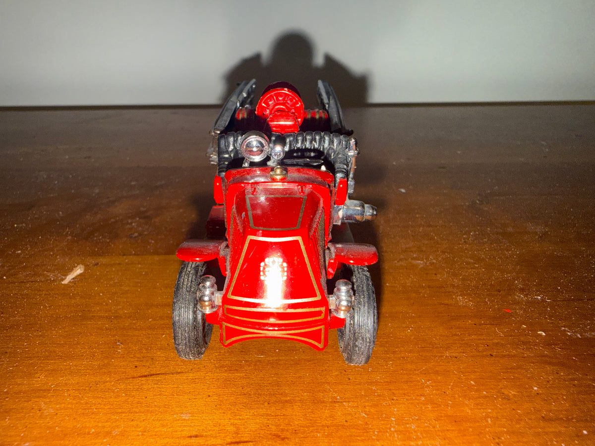 Matchbox Models of Yesteryear Fire Engine Diecast Mack AC Truck