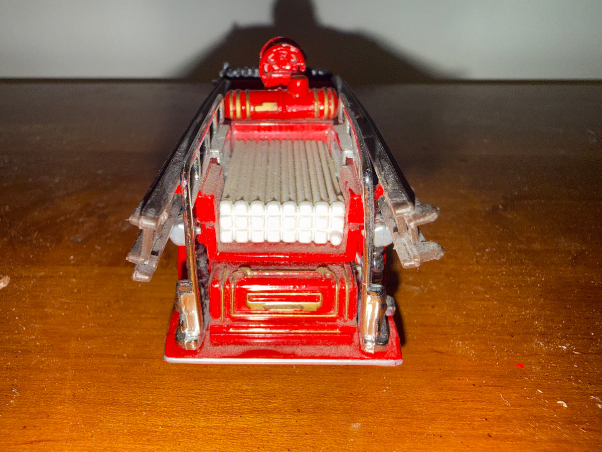 Matchbox Models of Yesteryear Fire Engine Diecast Mack AC Truck