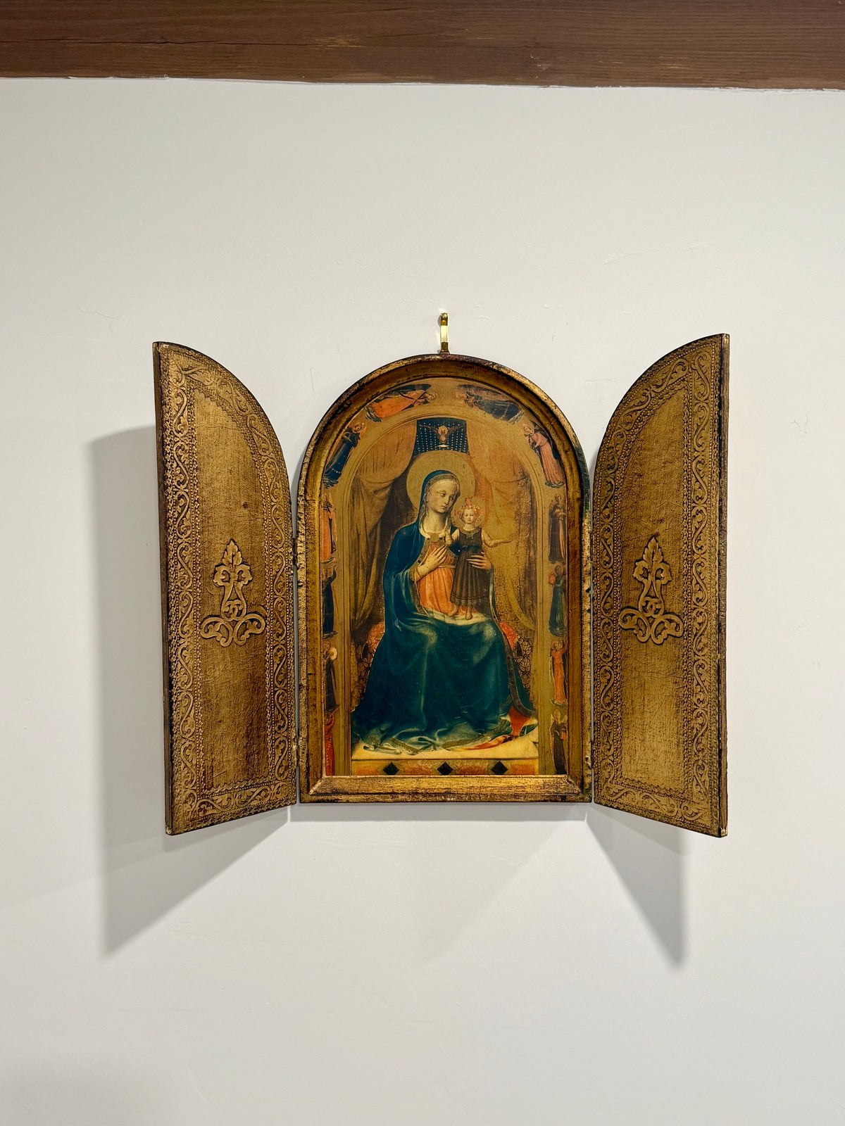 Vintage Florentine Gold Gilt Wooden Triptych – Fra Angelico Madonna and Child Altar Shrine