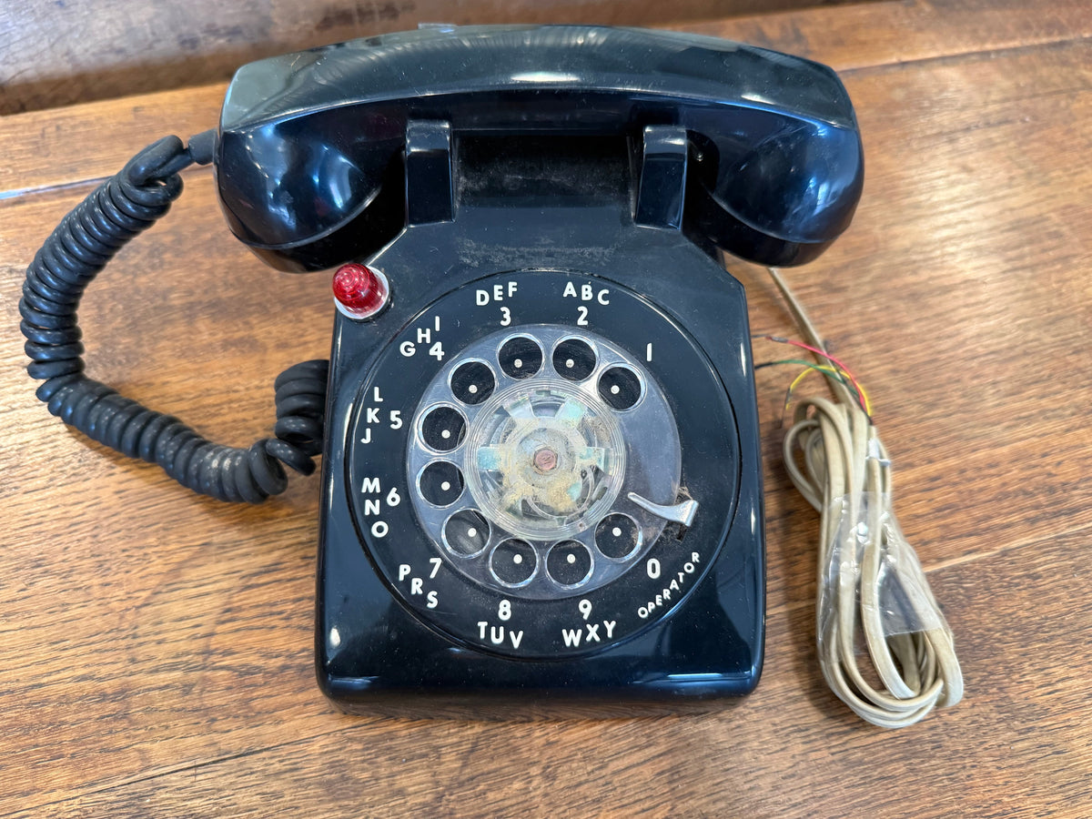 intage Mid-Century Western Electric Bell System Black Rotary Desk Phone (Model 500)