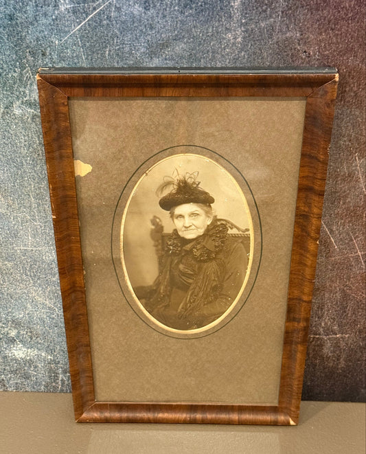 Antique 1900 Victorian Eldress Portrait In Wide Tiger Grain Flamed Wood Frame Moody Matriarch Wall Art
