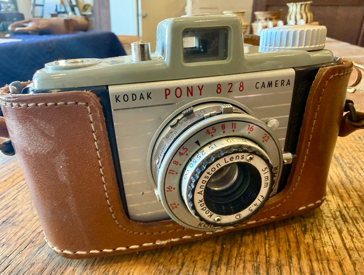 Vintage 1950s Kodak Pony 828 Film Camera – Mid-Century Modern Bakelite Display Collectible