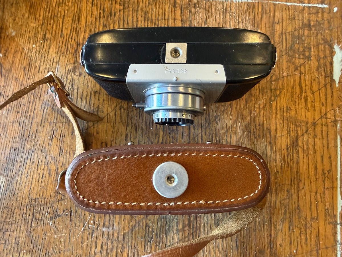 Vintage 1950s Kodak Pony 828 Film Camera – Mid-Century Modern Bakelite Display Collectible