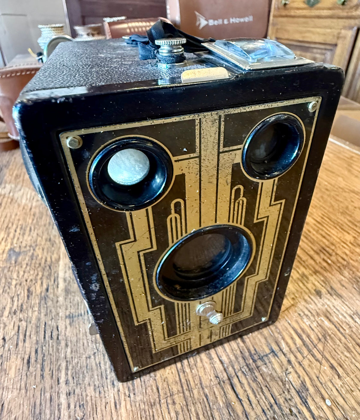 Vintage 1930s Kodak Six-20 Portrait Brownie Box Camera – Walter Dorwin Teague Art Deco Design
