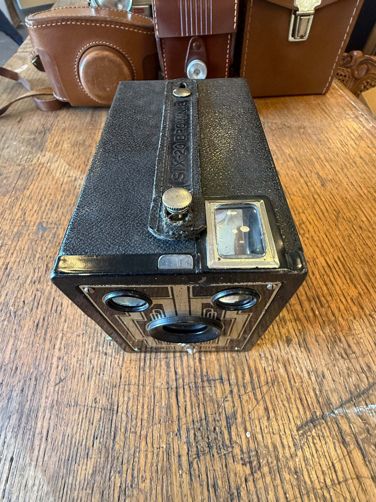 Vintage 1930s Kodak Six-20 Portrait Brownie Box Camera – Walter Dorwin Teague Art Deco Design