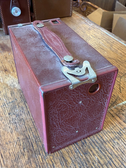 Antique 1920s Kodak No. 2a Brownie Model C Box Camera Rare Maroon Red Leatherette Finish