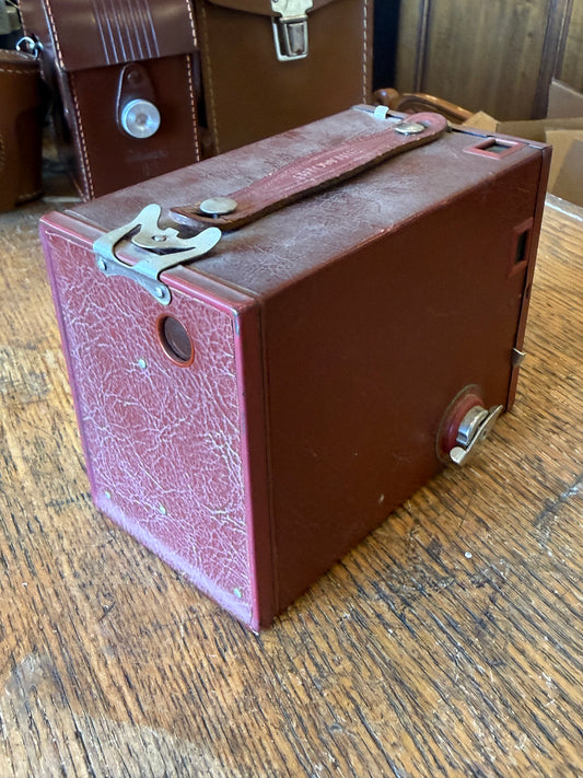 Antique 1920s Kodak No. 2a Brownie Model C Box Camera Rare Maroon Red Leatherette Finish