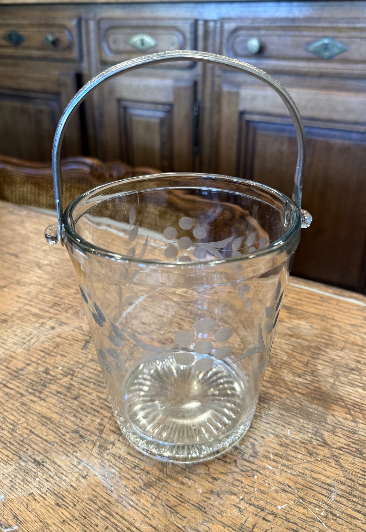Vintage Mid-Century Hand-Etched Glass Ice Bucket - Silver Swing Handle Starburst Base
