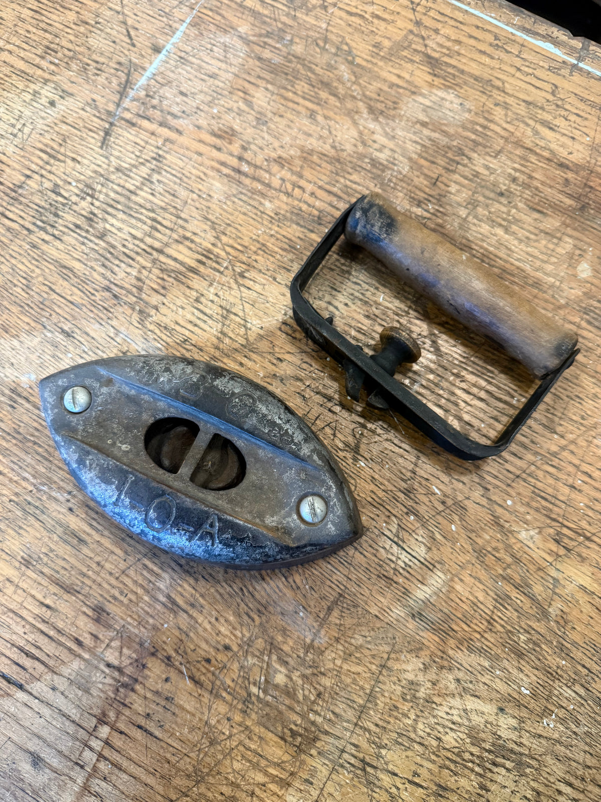Antique 1890s Detachable Handle Cast Iron Sad Flat Iron - Model 10-A Primitive Farmhouse Decor