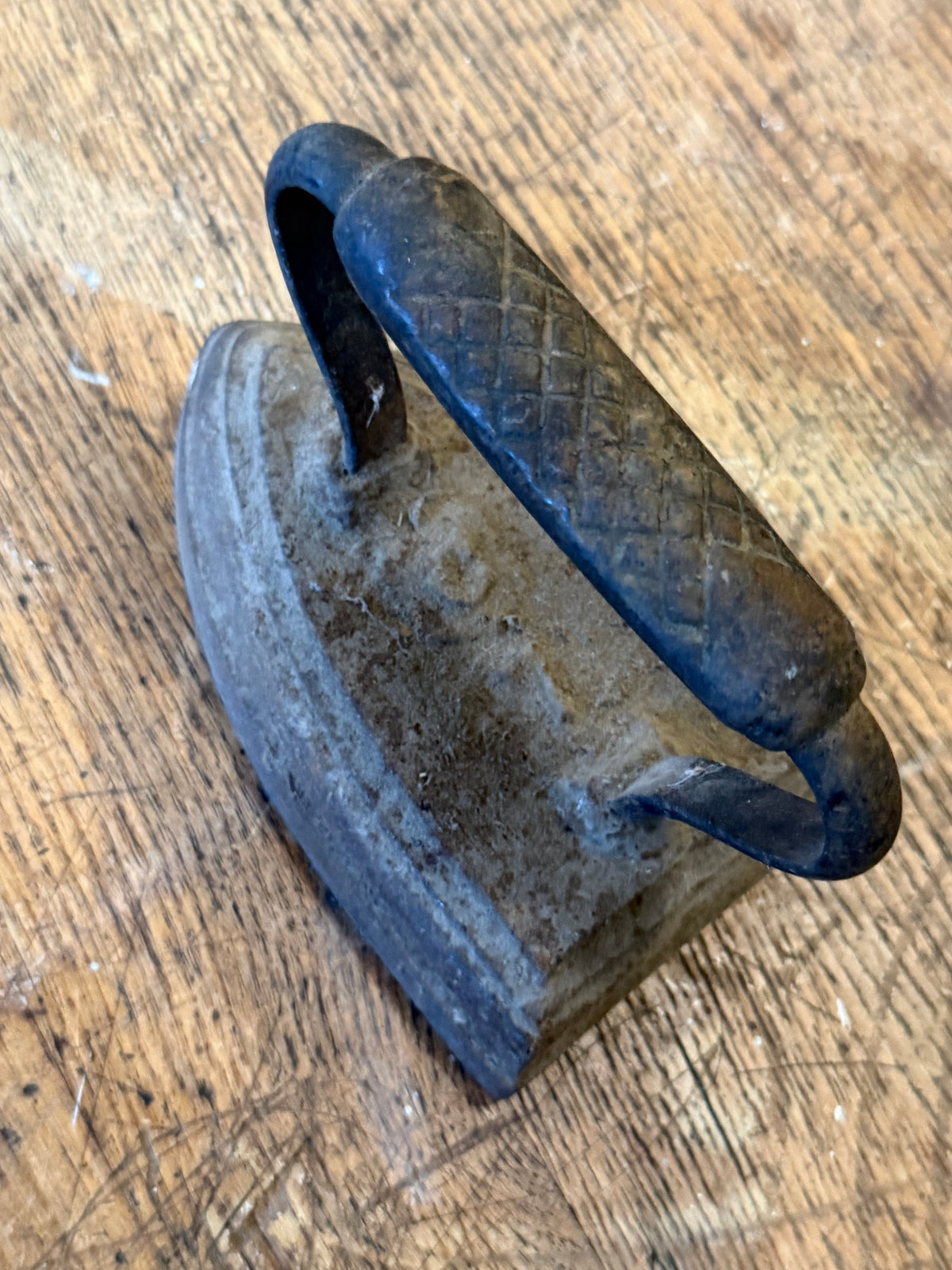 • Antique Late 1800s Ober Mfg Co Cast Iron Sad Iron - Solid Metal Handle Clothes Press