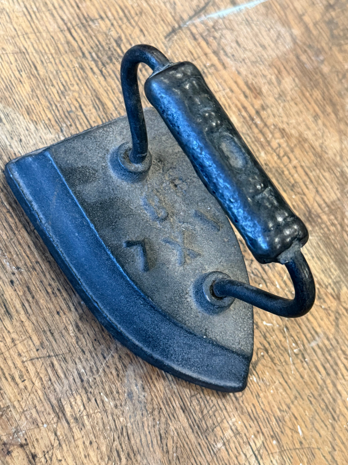 Antique 1890s IXL No. 5 Cast Iron Sad Iron - Solid Metal Handle Clothes Press
