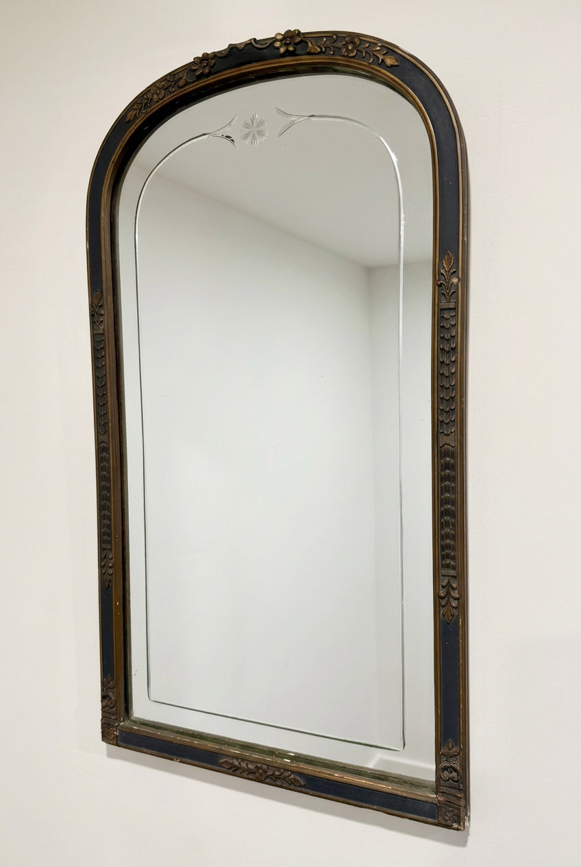Antique 1920s Art Deco Arched Wall Mirror – Ebonized Black & Gold Gesso Frame with Wheel-Etched Floral Glass Accent
